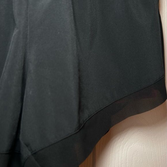 IVL Collective Women Race Pace Athletic Shorts- Black/ Size 6 - Picture 4 of 6